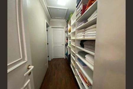 Casa de condomínio à venda com 460m², 5 quartos e 6 vagas Casa de condomínio à venda com 460m², 5 quartos e 6 vagasFoto 28