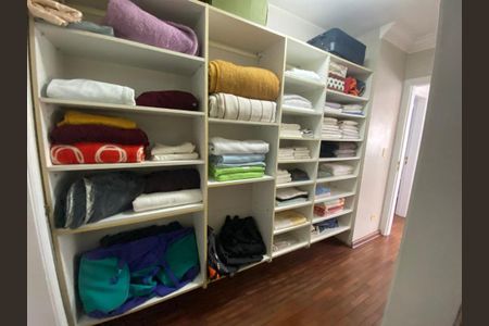 Casa de condomínio à venda com 460m², 5 quartos e 6 vagas Casa de condomínio à venda com 460m², 5 quartos e 6 vagasFoto 32