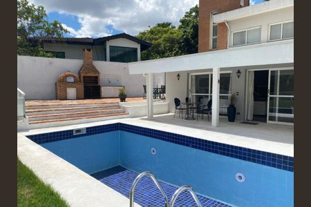 Casa de condomínio à venda com 460m², 5 quartos e 6 vagas Casa de condomínio à venda com 460m², 5 quartos e 6 vagasFoto 03