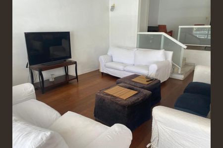 Casa de condomínio à venda com 460m², 5 quartos e 6 vagas Casa de condomínio à venda com 460m², 5 quartos e 6 vagasFoto 15