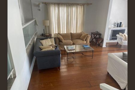 Casa de condomínio à venda com 460m², 5 quartos e 6 vagas Casa de condomínio à venda com 460m², 5 quartos e 6 vagasFoto 13