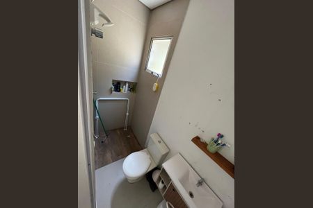 Banheiro de casa à venda com 2 quartos, 111m² em Ana Cristina II, Barueri