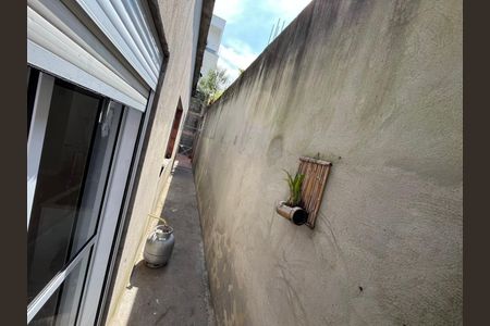 Casa à venda com 111m², 2 quartos e 2 vagas Casa à venda com 111m², 2 quartos e 2 vagasÁrea Externa
