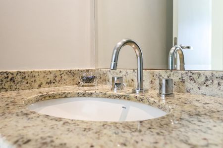 Apartamento à venda com 54m², 2 quartos e 1 vaga Apartamento à venda com 54m², 2 quartos e 1 vagaBanheiro