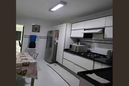 Casa à venda com 165m², 2 quartos e 3 vagasFoto 03