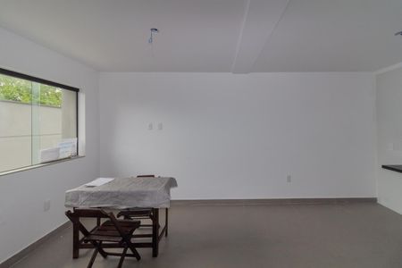 Casa de condomínio à venda com 75m², 2 quartos e 1 vaga Casa de condomínio à venda com 75m², 2 quartos e 1 vagaSala