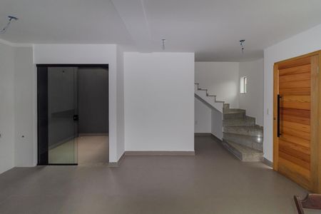 Casa de condomínio à venda com 75m², 2 quartos e 1 vaga Casa de condomínio à venda com 75m², 2 quartos e 1 vagaSala