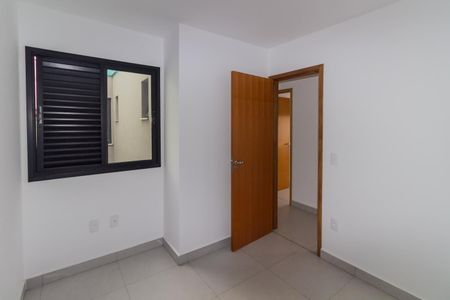 Casa de condomínio à venda com 75m², 2 quartos e 1 vaga Casa de condomínio à venda com 75m², 2 quartos e 1 vagaQuarto 1