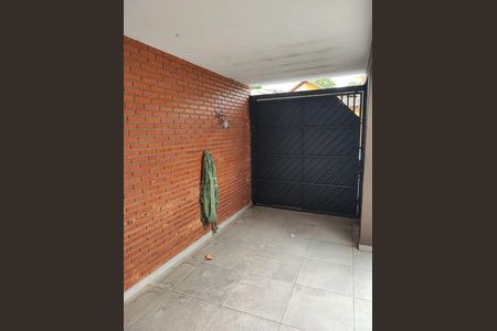 Casa à venda com 3 quartos, 104m² em Parque Sao Domingos, São Paulo