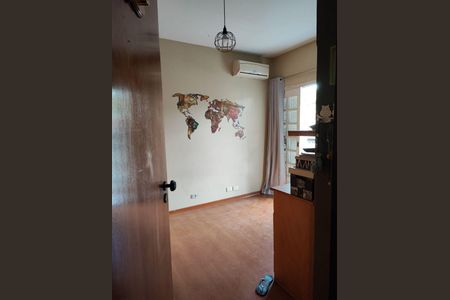 Casa à venda com 3 quartos, 104m² em Parque Sao Domingos, São Paulo