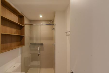 Banheiro de apartamento para alugar com 1 quarto, 40m² em Indianópolis, São Paulo