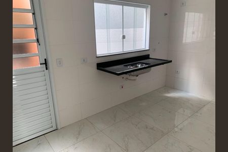 Casa à venda com 100m², 2 quartos e 2 vagas
