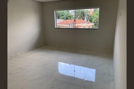 Casa à venda com 100m², 2 quartos e 2 vagas