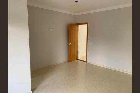 Casa à venda com 100m², 2 quartos e 2 vagas