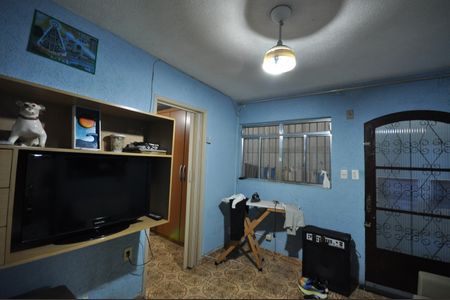 Sala de casa à venda com 2 quartos, 196m² em Parque Edu Chaves, São Paulo