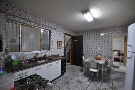Casa à venda com 196m², 2 quartos e 1 vagaCozinha
