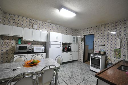 Casa à venda com 196m², 2 quartos e 1 vagaCozinha