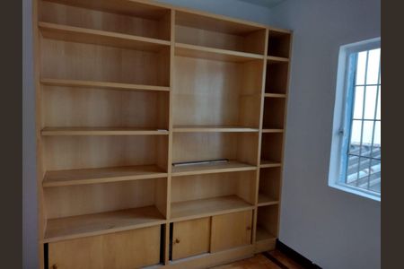Casa à venda com 200m², 3 quartos e 2 vagas