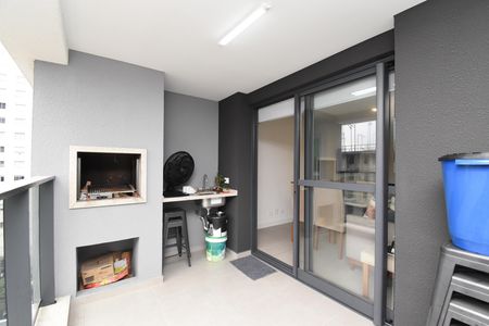 Apartamento à venda com 75m², 2 quartos e 1 vagaSacada