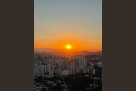 Apartamento à venda com 218m², 3 quartos e sem vaga