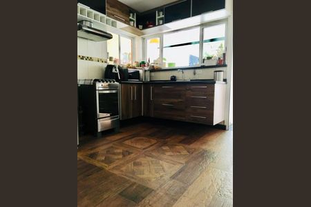 Casa à venda com 150m², 3 quartos e 2 vagas