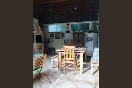 Casa à venda com 150m², 3 quartos e 2 vagas