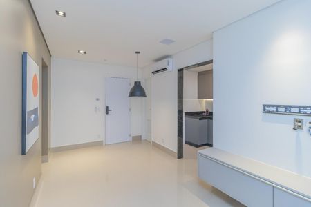 Foto 05 de apartamento à venda com 2 quartos, 70m² em Funcionários, Belo Horizonte