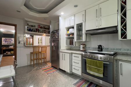 Casa para alugar com 575m², 3 quartos e 5 vagasCozinha
