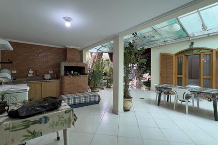 Casa para alugar com 575m², 3 quartos e 5 vagasÁrea externa