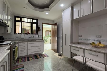 Casa para alugar com 575m², 3 quartos e 5 vagasCozinha