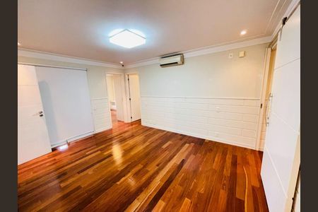 Apartamento à venda com 366m², 4 quartos e 5 vagas