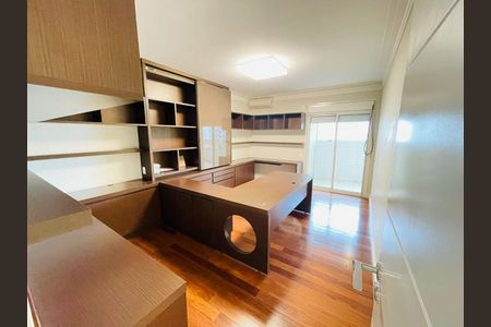 Apartamento à venda com 366m², 4 quartos e 5 vagas