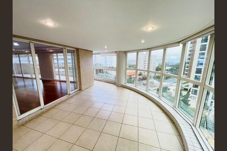 Apartamento à venda com 366m², 4 quartos e 5 vagas
