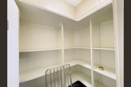 Apartamento à venda com 366m², 4 quartos e 5 vagas