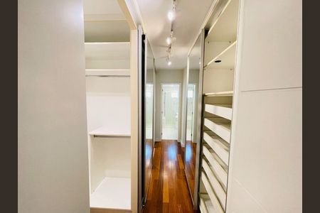 Apartamento à venda com 366m², 4 quartos e 5 vagas