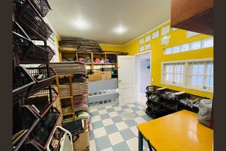 Casa à venda com 135m², 2 quartos e sem vaga
