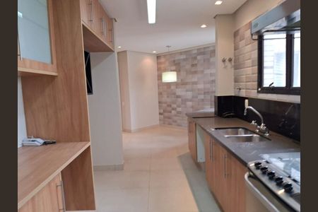 Apartamento à venda com 247m², 4 quartos e 4 vagas