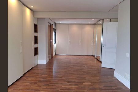 Apartamento à venda com 247m², 4 quartos e 4 vagas