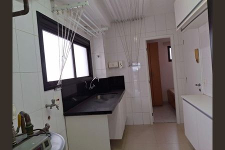 Apartamento à venda com 247m², 4 quartos e 4 vagas