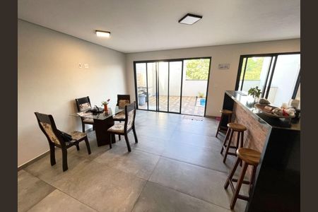 Casa à venda com 125m², 3 quartos e 2 vagas
