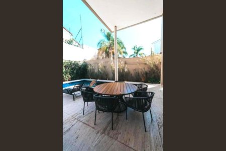 Casa à venda com 535m², 5 quartos e 4 vagas Casa à venda com 535m², 5 quartos e 4 vagasFoto 14