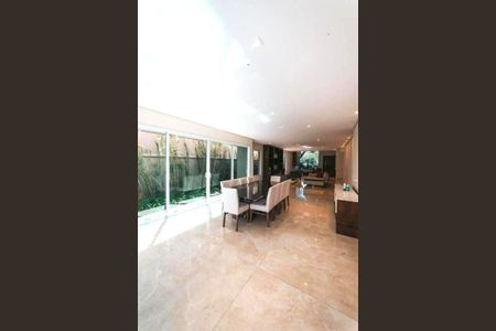 Casa à venda com 535m², 5 quartos e 4 vagas Casa à venda com 535m², 5 quartos e 4 vagasFoto 23