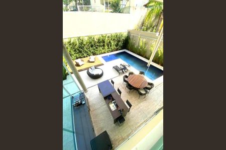 Casa à venda com 535m², 5 quartos e 4 vagas Casa à venda com 535m², 5 quartos e 4 vagasFoto 06