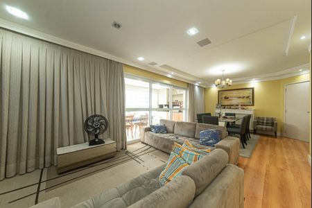 Apartamento à venda com 127m², 3 quartos e 5 vagas Apartamento à venda com 127m², 3 quartos e 5 vagasSala