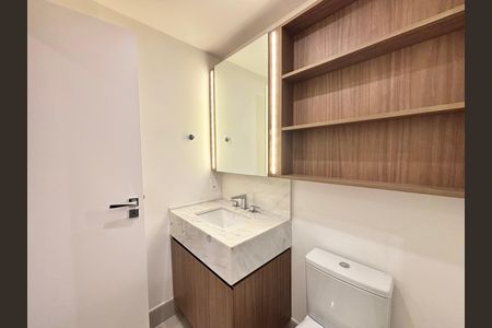 Studio para alugar com 32m², 1 quarto e 1 vaga Studio para alugar com 32m², 1 quarto e 1 vagaBanheiro