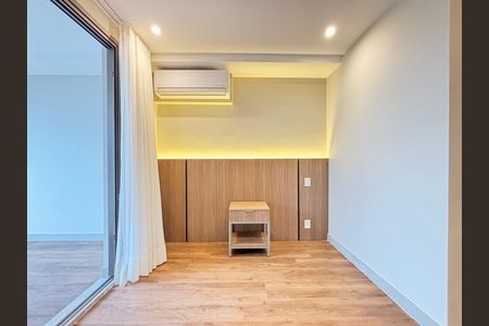 Studio para alugar com 32m², 1 quarto e 1 vaga Studio para alugar com 32m², 1 quarto e 1 vagaStudio