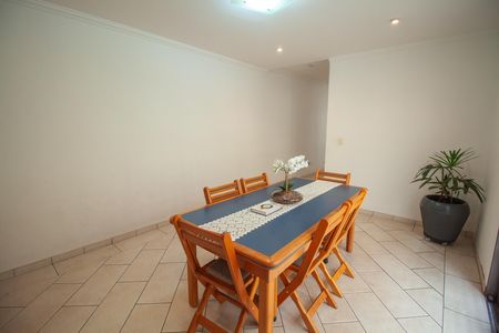 Casa à venda com 307m², 3 quartos e 2 vagas