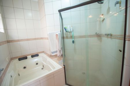 Casa à venda com 307m², 3 quartos e 2 vagas