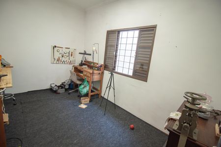 Casa à venda com 307m², 3 quartos e 2 vagas