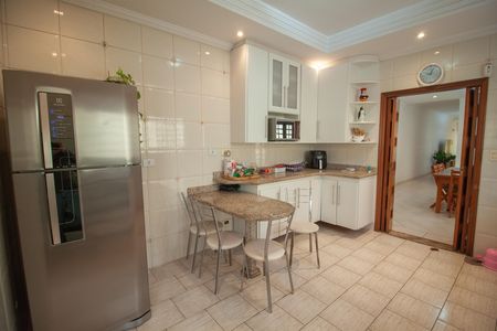 Casa à venda com 307m², 3 quartos e 2 vagas